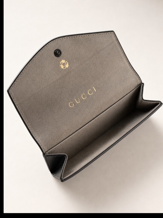 Gucci Accessories - AUTHENTIC GUCCI LEATHER GLASSES CASE - MINT!
